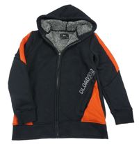 Černo-červená zateplená propínací mikina s nápisem a kapucí C&A