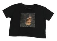 Černé crop tričko - Ariana Grande