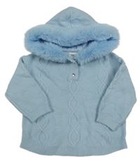 Svetlomodrý sveter s kožešinou a kapucňou