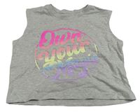 Sivý melírovaný crop top s nápisom Primark