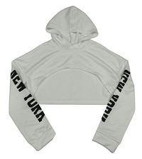 Biela crop mikina s nápisy na rukávech a kapucňou