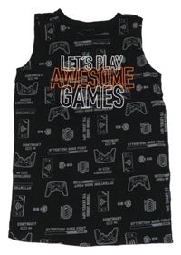 Černé tílko s ovladači a nápisem Chapter Young