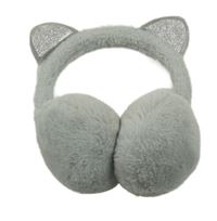 Šedé chlupaté klapky na uši s oušky