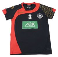 Černo-červený fotbalový dres s nápisom