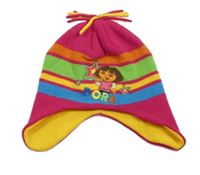 Farebná pruhovaná čapica s Dorou