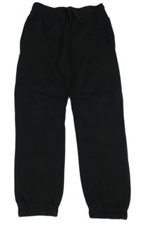 Čierne tepláky F&F