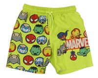 Neonově zelené plážové kraťasy s Avengers a logem PRIMARK