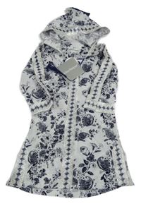 Nové - bielo-tmavomodré šaty s kvietkami a vzorom a kapucňou