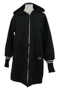 Dámský černý flaušový kabát s kapucí 