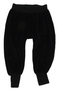 Černé sametové tepláky