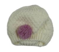Smotanová pletená čapica s brmbolcom