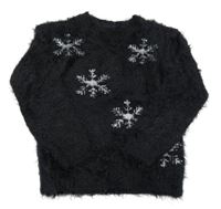 Čierny chlpatý sveter s vločkami Pocopiano
