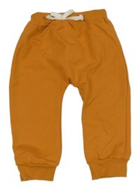 Oranžové tepláky