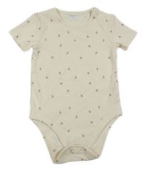 Smotanové rebrované body s kvietkami F&F