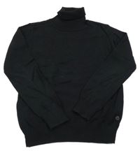 Čierny svetrový rolák