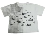 Bielo-sivé tričko s nápismi