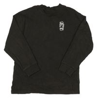 Tmavosivé tričko so skateboardom Next