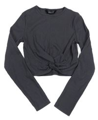 Tmavošedé žebrované crop triko s uzlem New Look