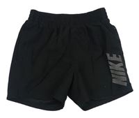 Černé šusťákové sportovní kraťasy s logem Nike