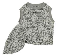 Bielo-čierny vzorovaný crop top s cípem zn. River Island