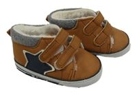 Hnědé zateplené capáčky s hvězdou Primark vel. 18