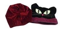 2x - Červená zamatová rebrovaná turbanová čepice + čierna zamatová čapica s mačkou
