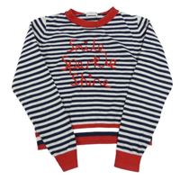 Tmavomodro-bielo-červený pruhovaný crop sveter s nápisom Next