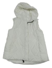 Bílá prošívaná šusťáková zateplená vesta s kapucí MANGO
