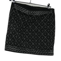 Dámska čierna minisukňa s korálkami Simple City