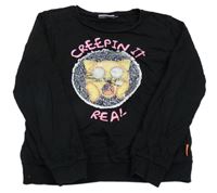 Čierna mikina s kočkou z překlápěcích flitrů