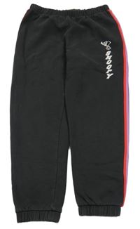 Antracitové tepláky s pruhy a Snoopym M&S