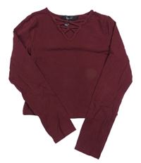 Vínové crop tričko s prestrihmi New Look