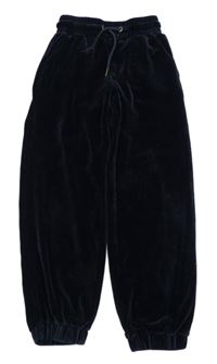 Černé plyšové tepláky 