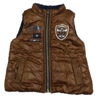 Hnedá šušťáková zateplená vesta s nášivou a lietadlom  Pusblu