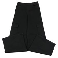 Černé široké rifle s kapsami C&A