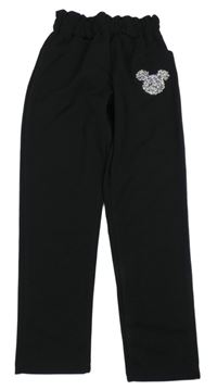 Čierne teplákové nohavice s Mickeym z kamínků