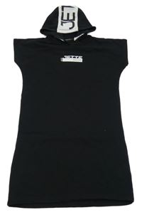 Černo-bílé teplákové šaty s nápisy a kapucí Staccato