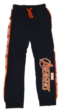 Tmavomodré tepláky s Avangers Matalan