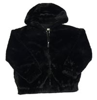 Čierna kožušinová bunda s kapucňou F&F