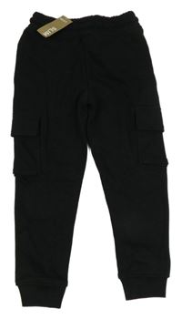 Nové - Černé cargo tepláky Next