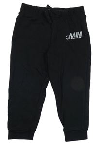 Čierne tepláky s nápisom River Island