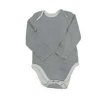 Bílo-tmavošedé pruhované body C&A