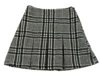 Čierno-biela kockovaná skladaná sukňa