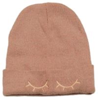 Svetloružová pletená čapica s výšivkou