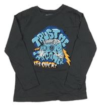 Tmavošedé triko s joystickem a nápisem Primark 