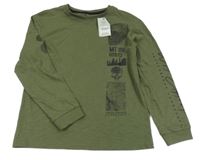 Nové - khaki melírované triko s lebkami Tu