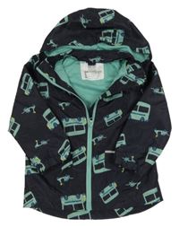 Černo-zelená šusťáková jarní bunda s auty a kapucí lu