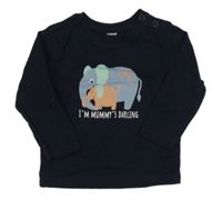 Tmavomodré tričko so slonmi