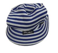 Tmavomodro-biela pruhovaná čapica s kšiltem