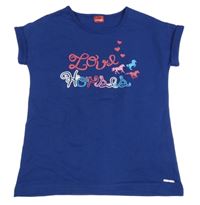 Tmavomodré tričko s nápisom a koníky Manguun